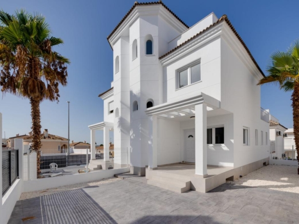 NEW BUILD RESIDENTIAL IN EL VERGEL