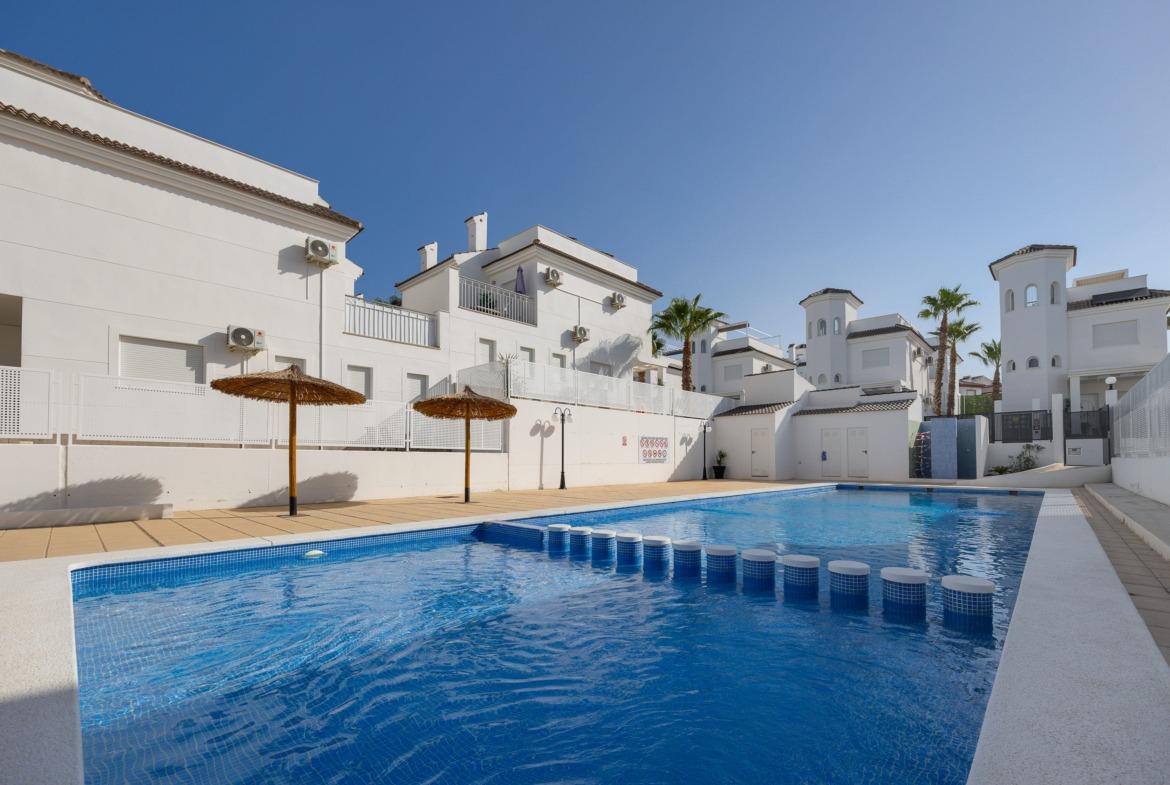 NEW BUILD VILLAS IN PINOSO
