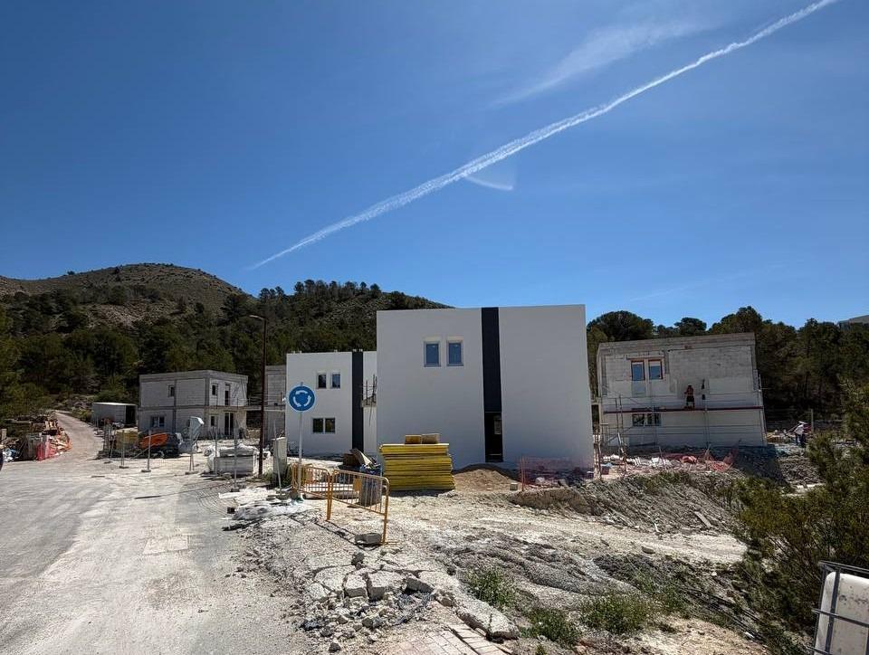 Modern New Build Villas in Finestrat with Private Pool Near Benidorm