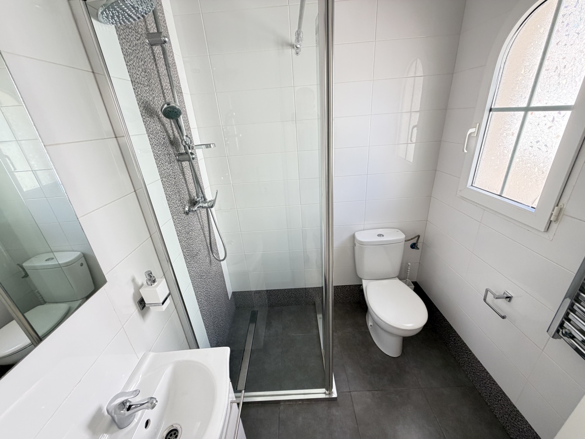 Villa for Sale in Las Ramblas Golf, Alicante