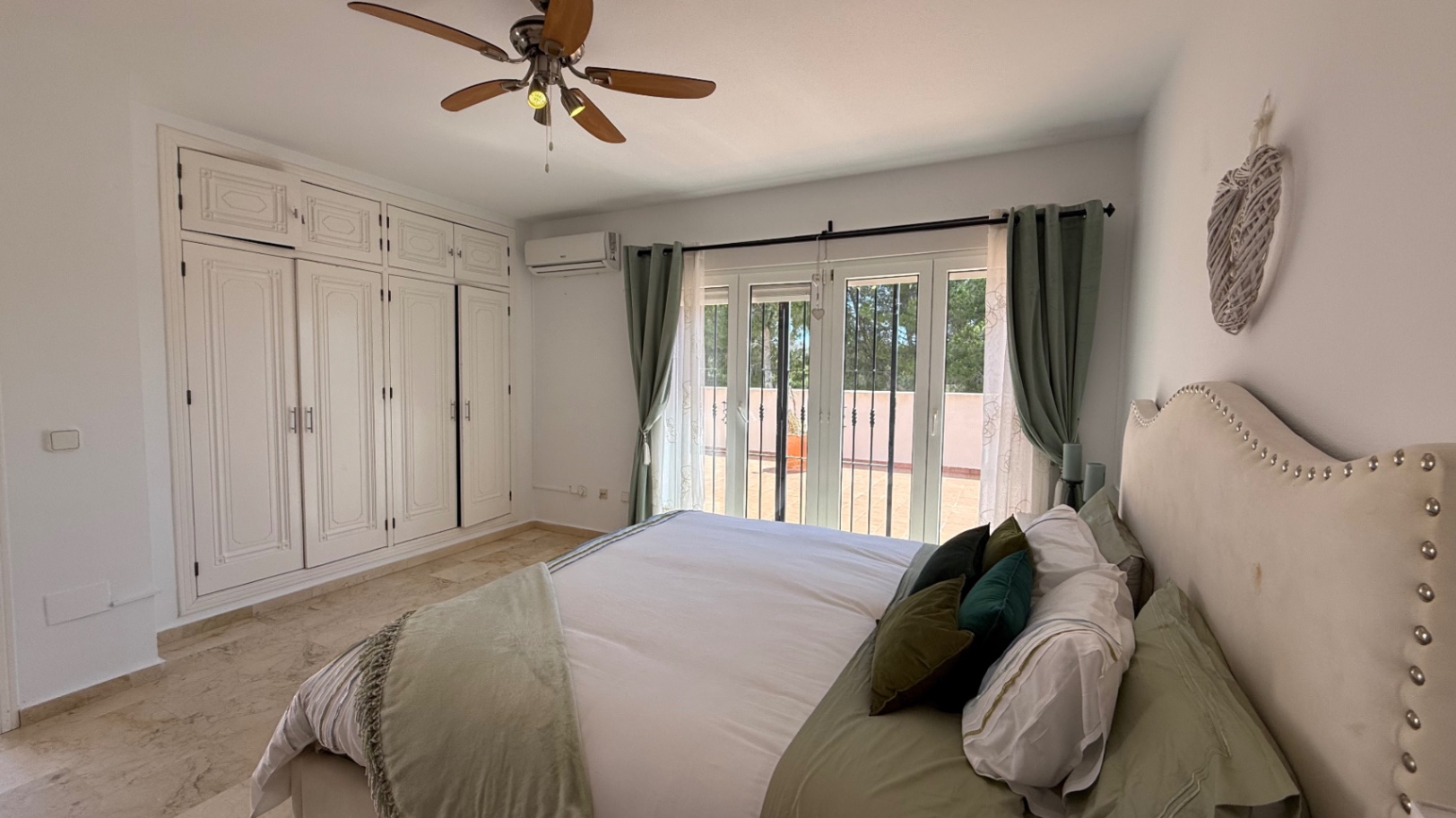 Villa for Sale in Orihuela, Alicante