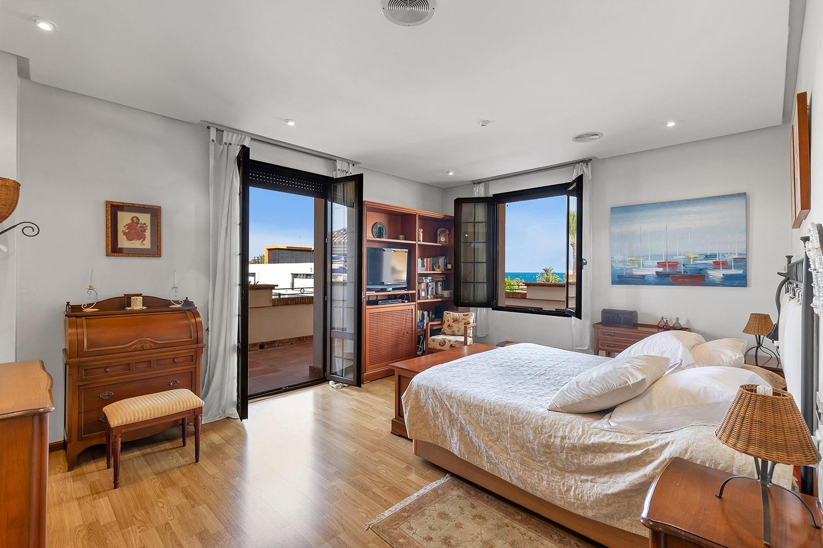 Villa for Sale in Torrevieja, Alicante
