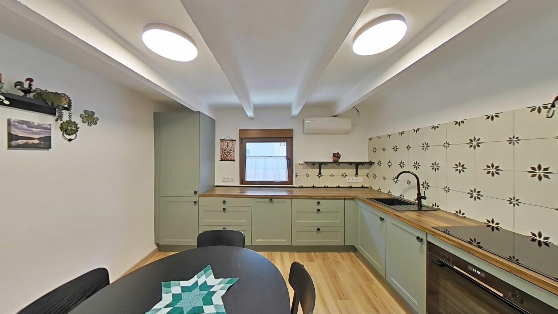 Town House for Sale in Villamartin, Alicante