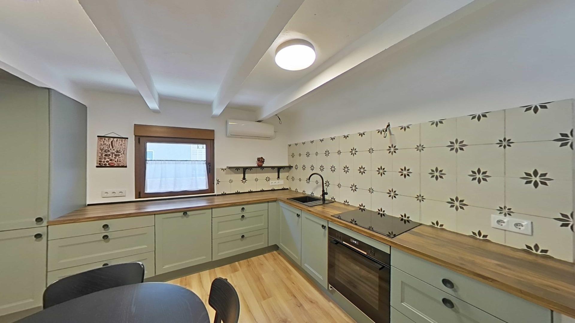 Town House for Sale in Villamartin, Alicante