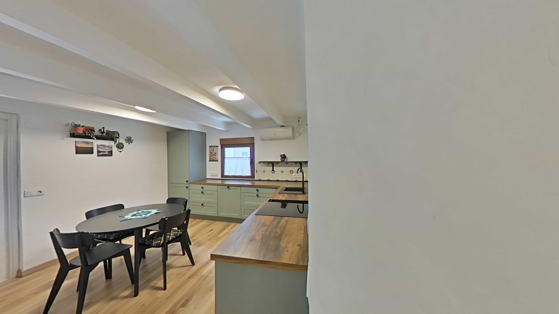 Town House for Sale in Villamartin, Alicante