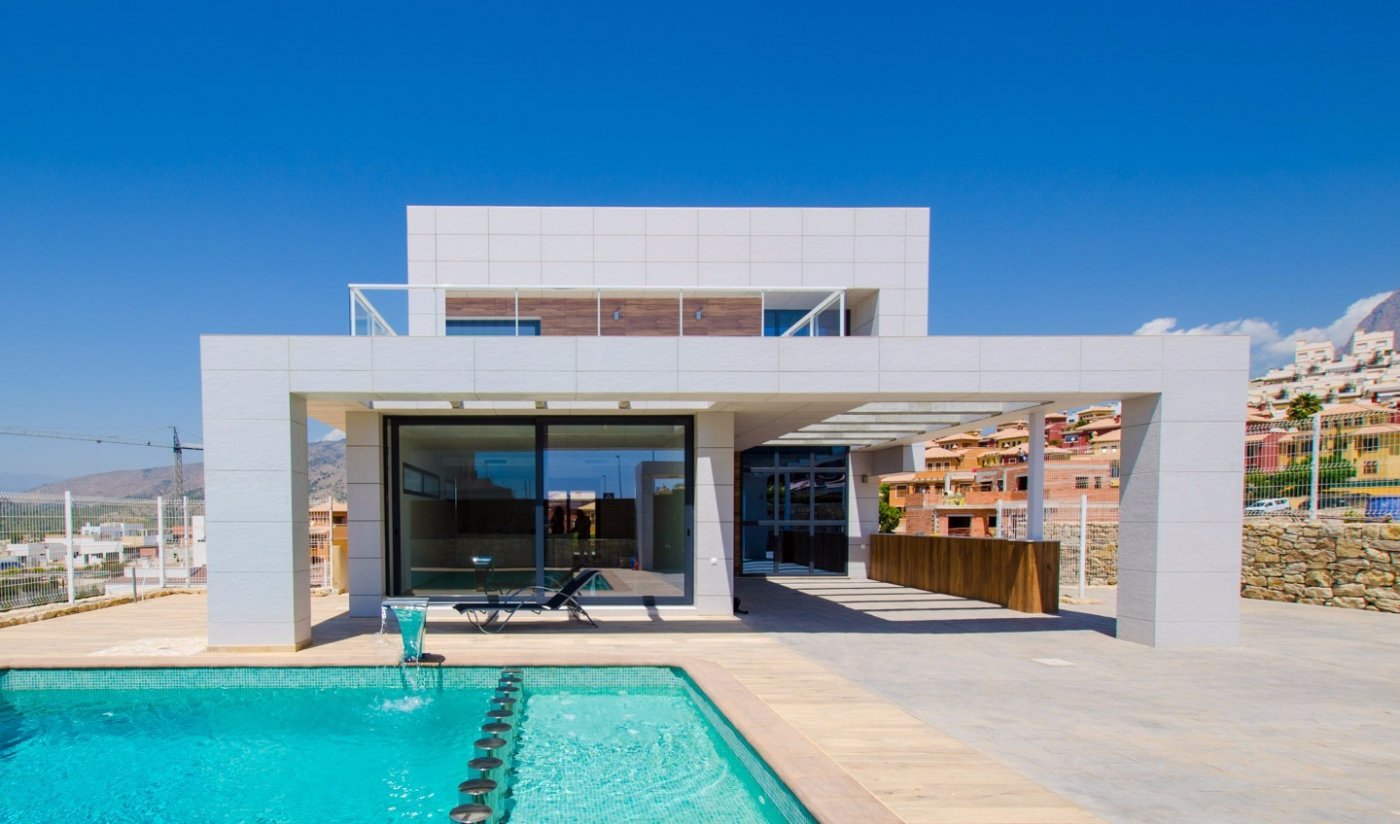 MODERN VILLAS IN BALCÓN DE FINESTRAT JUST A STEP FROM BENIDORM !!!