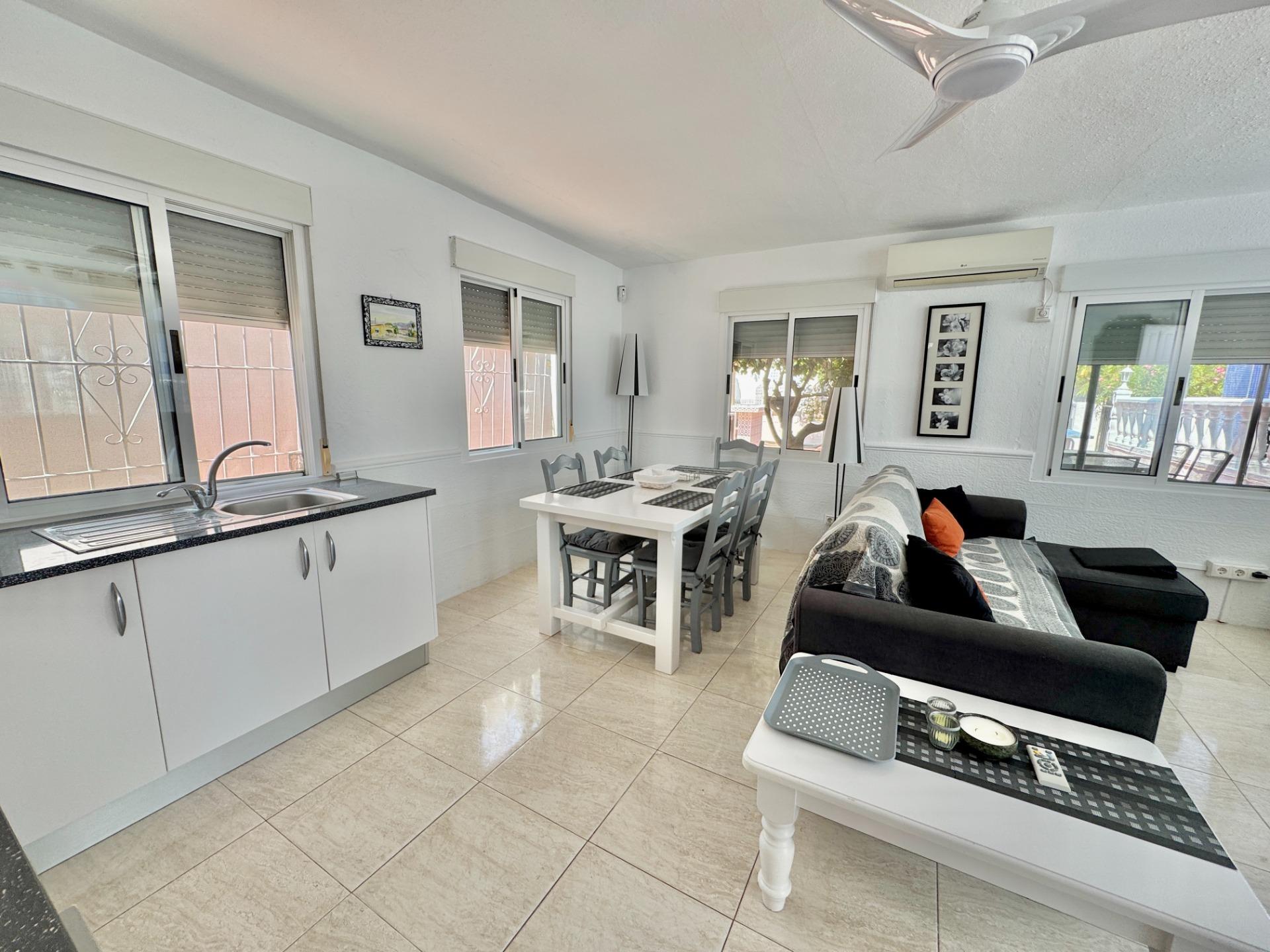 Villa for Sale in Dolores, Alicante