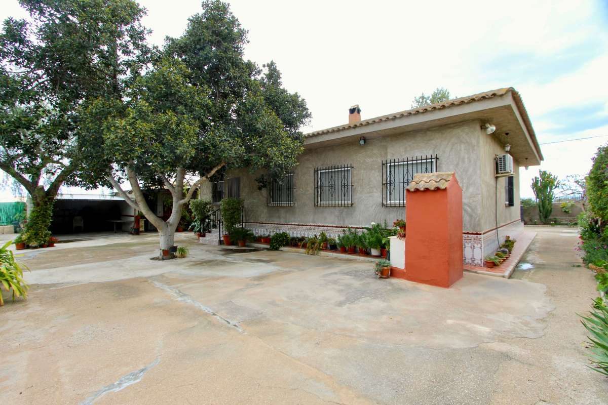 Villa for Sale in Canadas De San Pedro, Murcia