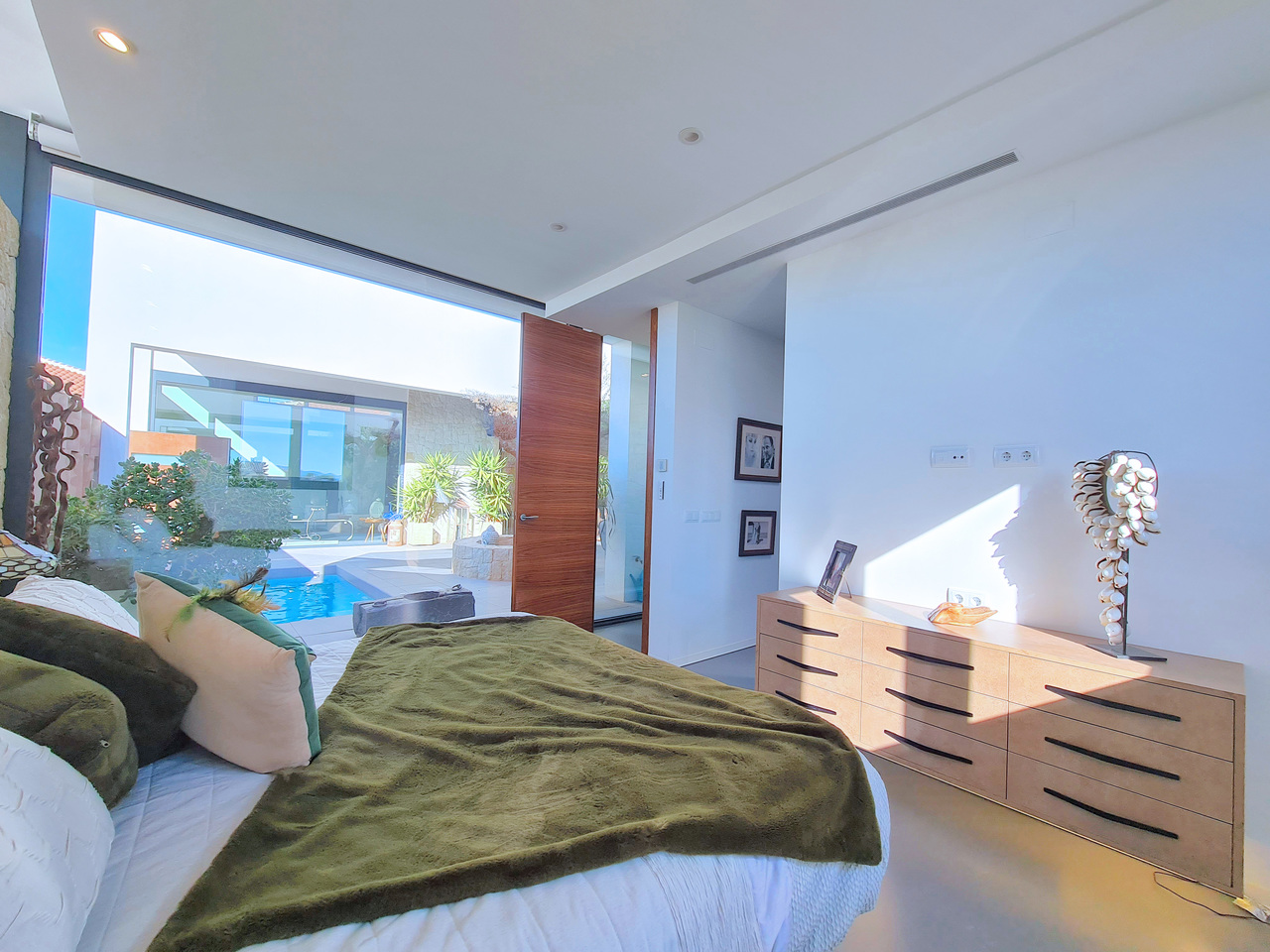 Villa for Sale in Los Alcazares, Murcia