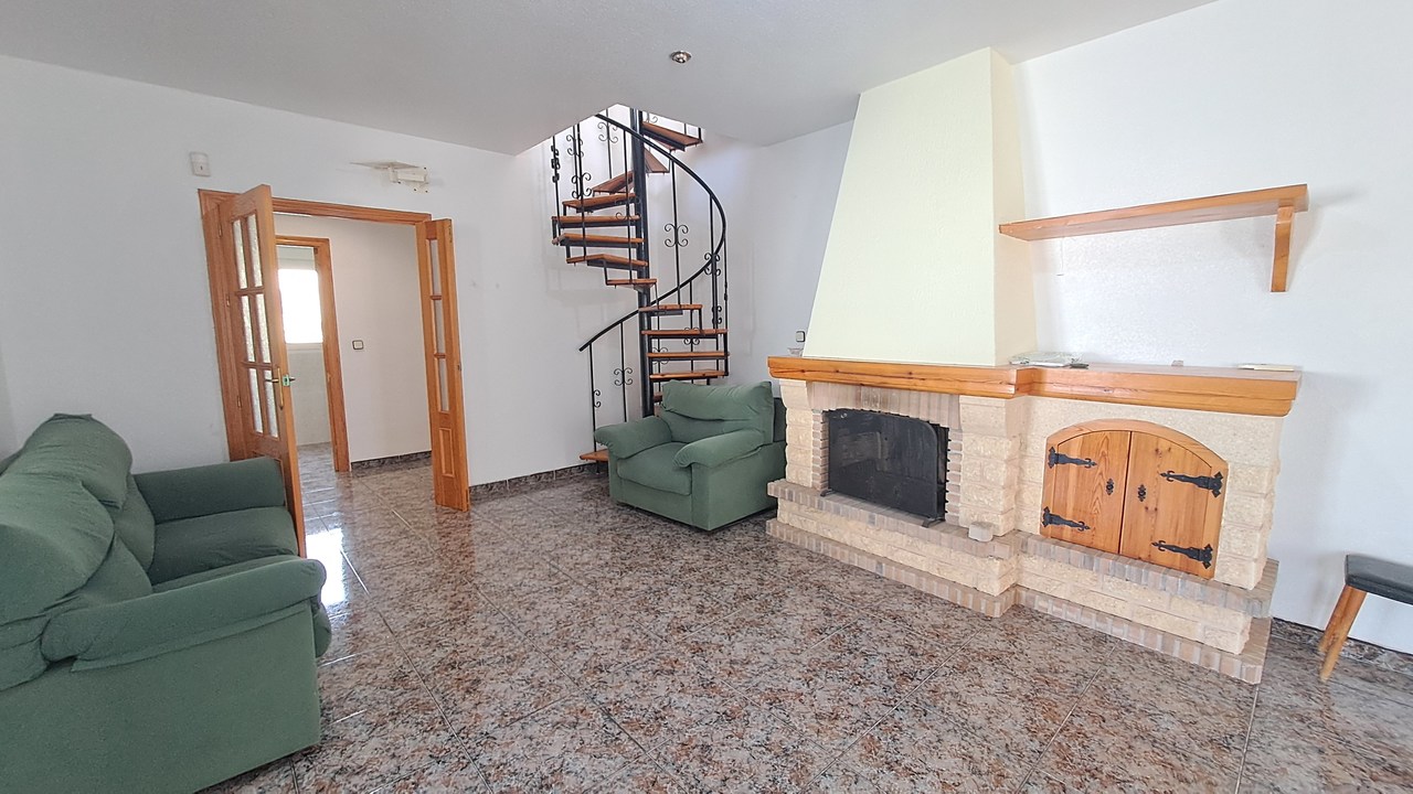 Villa for Sale in Villamartin, Alicante