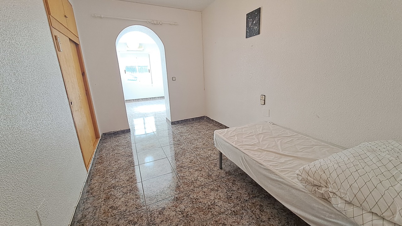 Villa for Sale in Villamartin, Alicante