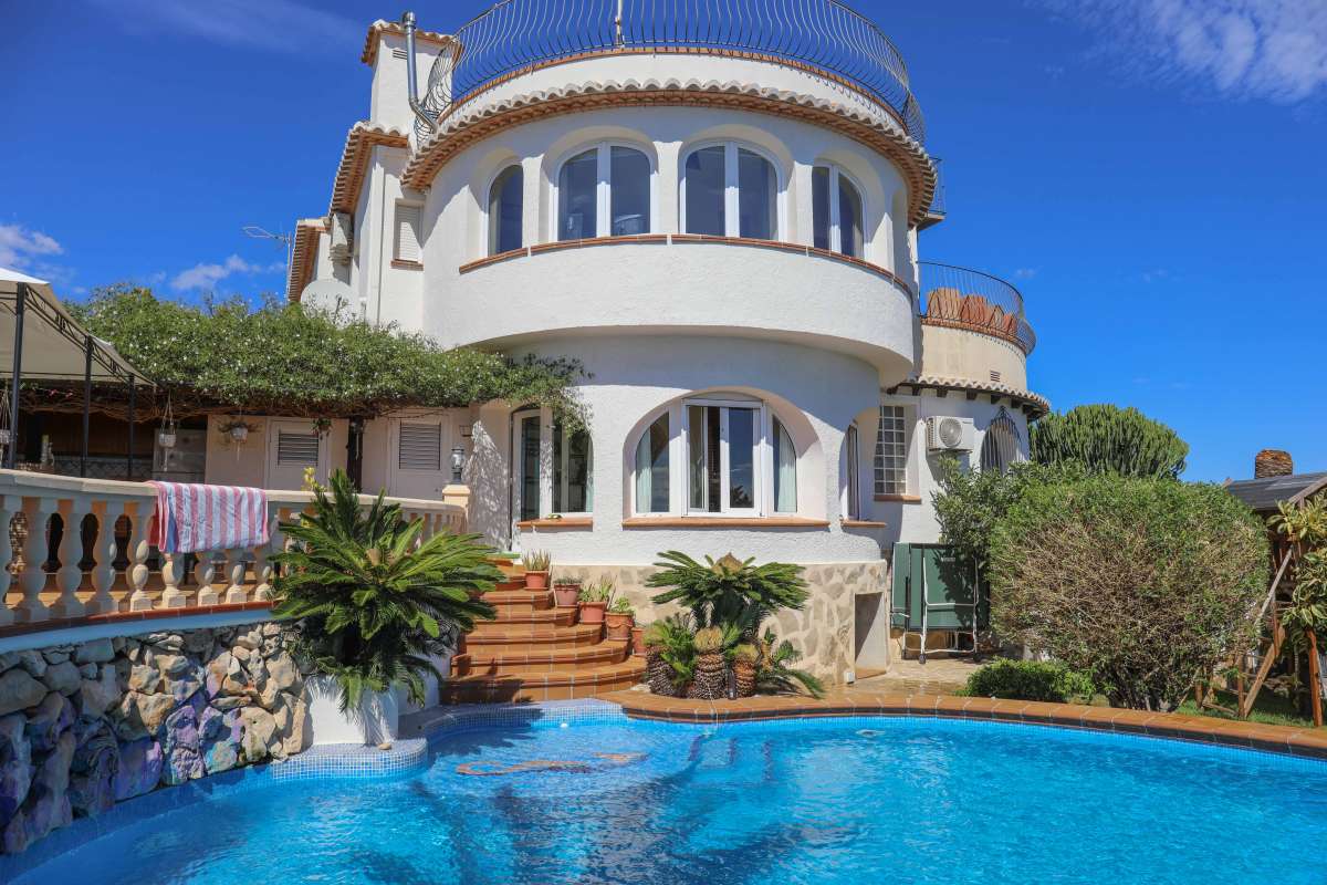 Villa for Sale in javea, Alicante