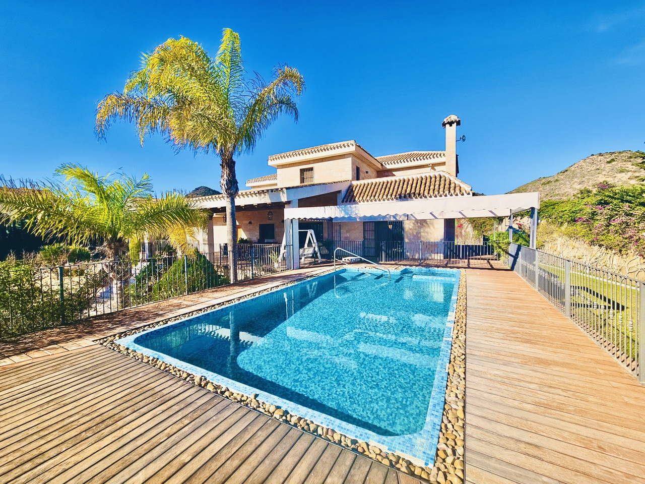 20241216_120736_2_xlarge Villa for Sale in La Manga Club, Murcia