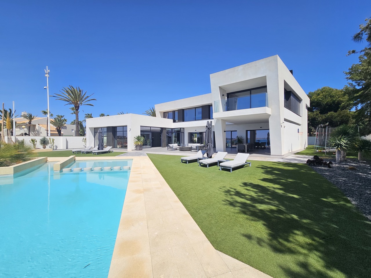 Villa for Sale in Cabo Roig, Alicante