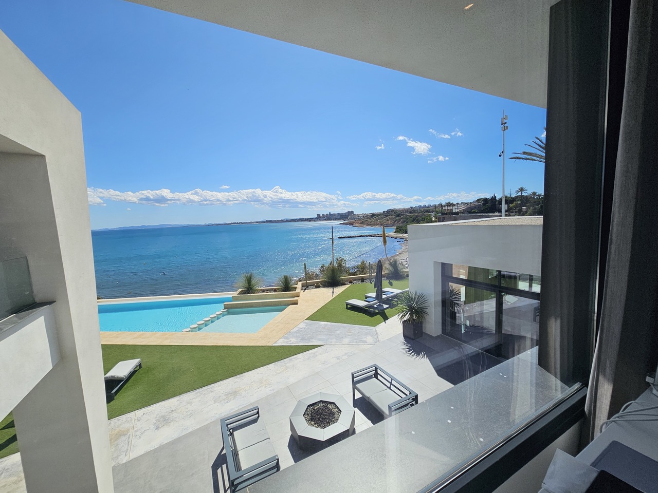 Villa for Sale in Cabo Roig, Alicante