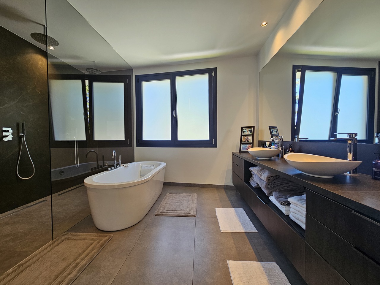 Villa for Sale in Cabo Roig, Alicante