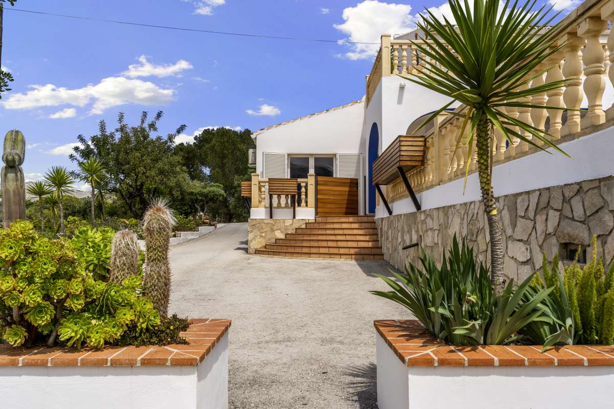 Villa for Sale in Murla, Alicante