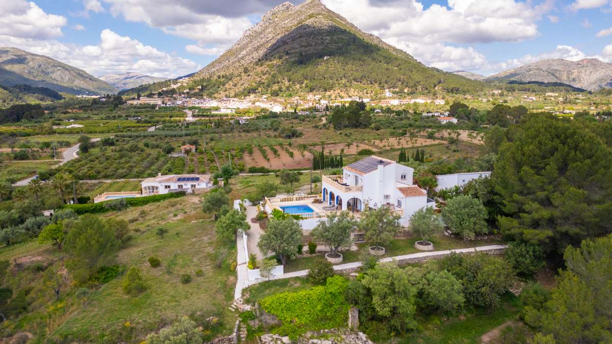 Villa for Sale in Murla, Alicante