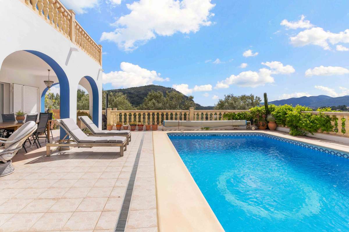 Villa for Sale in Murla, Alicante