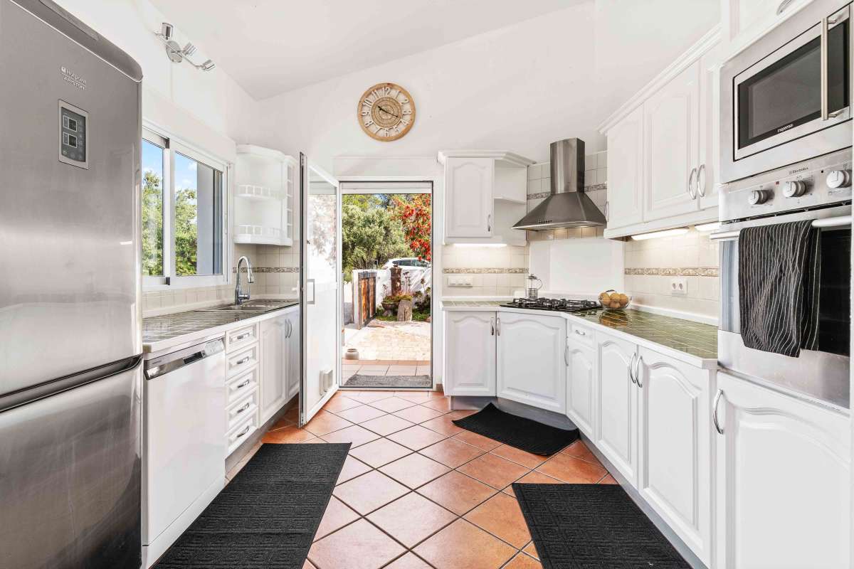 Villa for Sale in Murla, Alicante