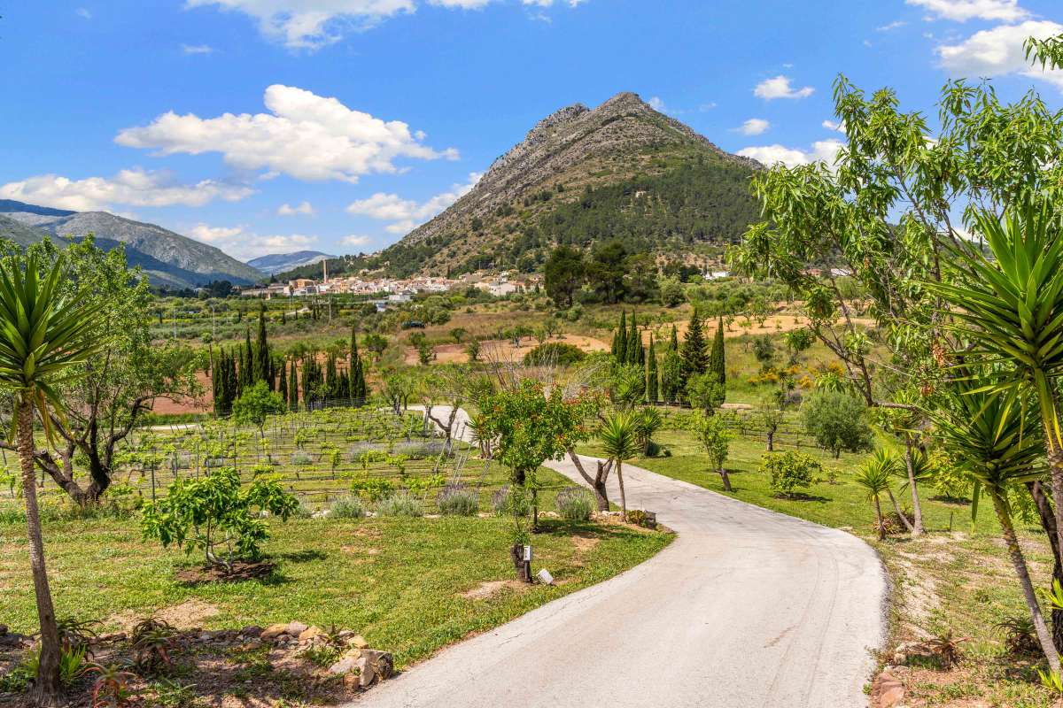 Villa for Sale in Murla, Alicante