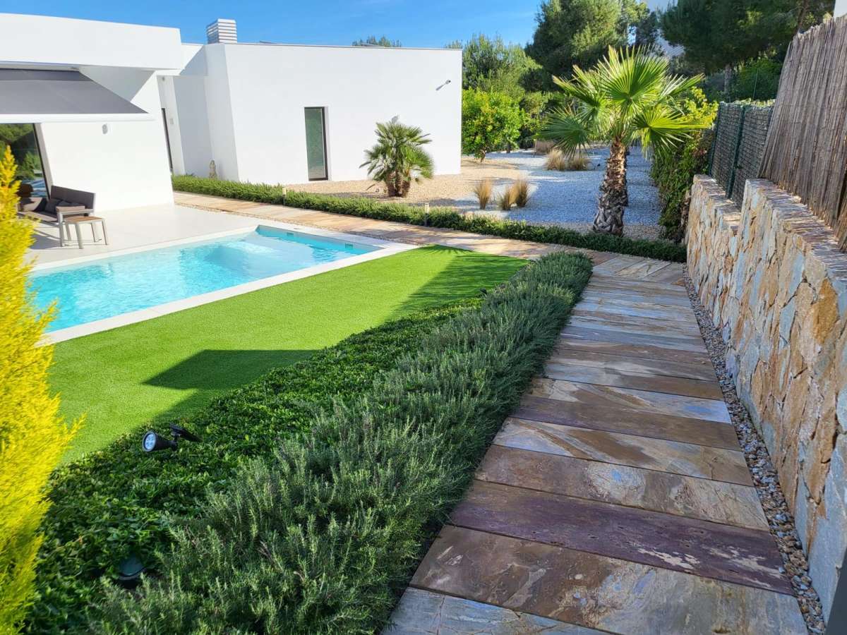 Villa for Sale in Las Colinas Golf, Alicante
