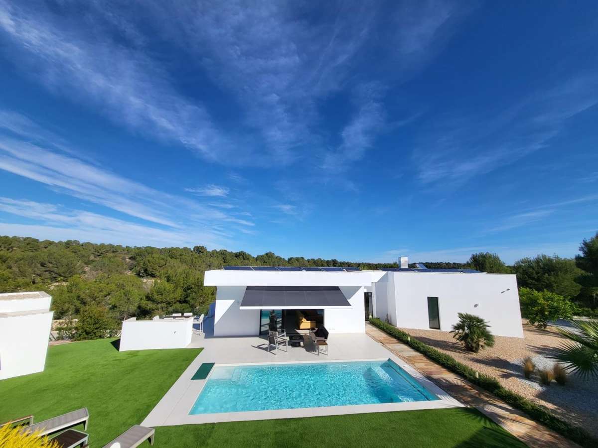 Villa for Sale in Las Colinas Golf, Alicante