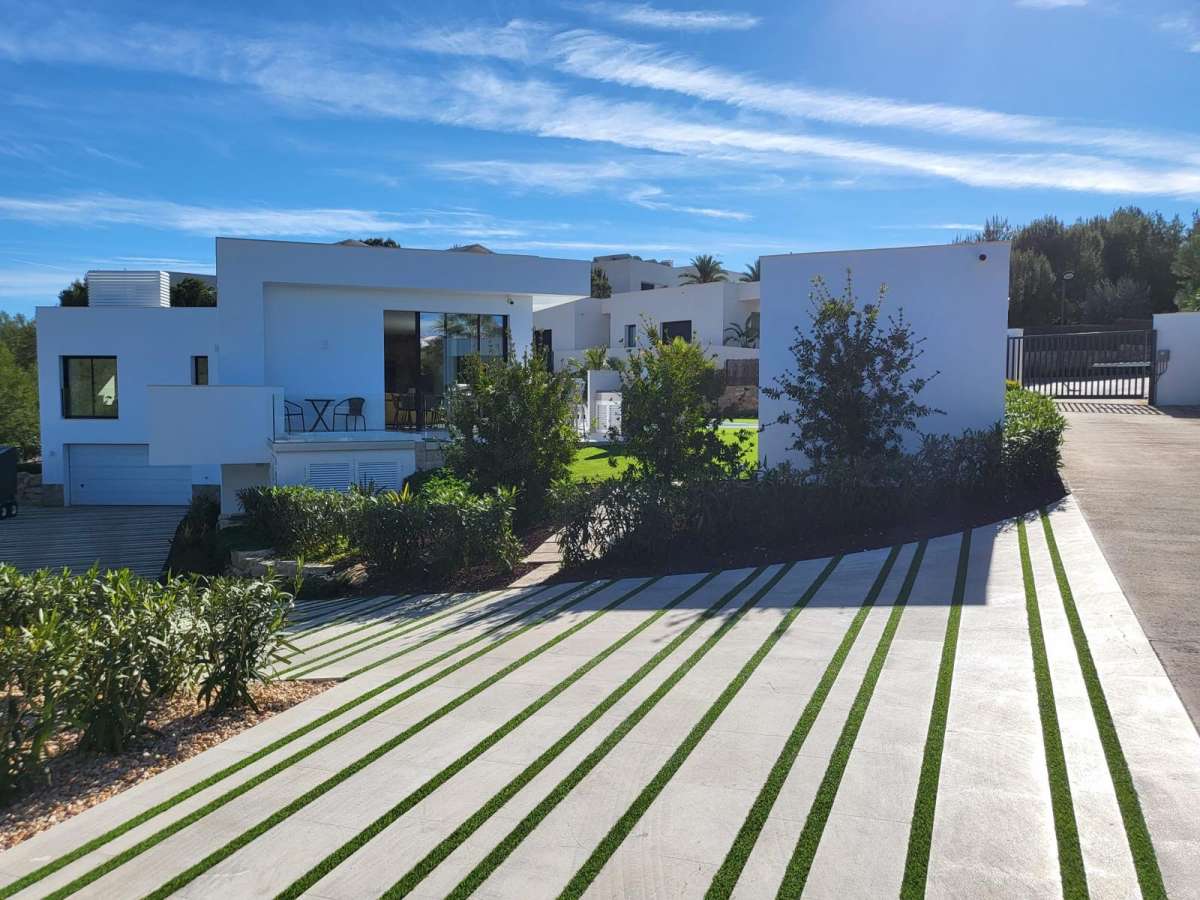 Villa for Sale in Las Colinas Golf, Alicante