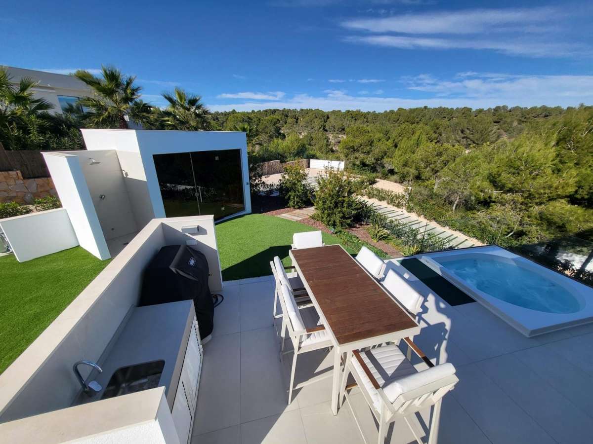Villa for Sale in Las Colinas Golf, Alicante