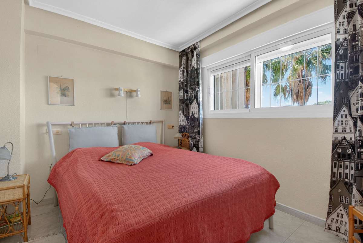 Apartment for Sale in Punta Prima, Alicante