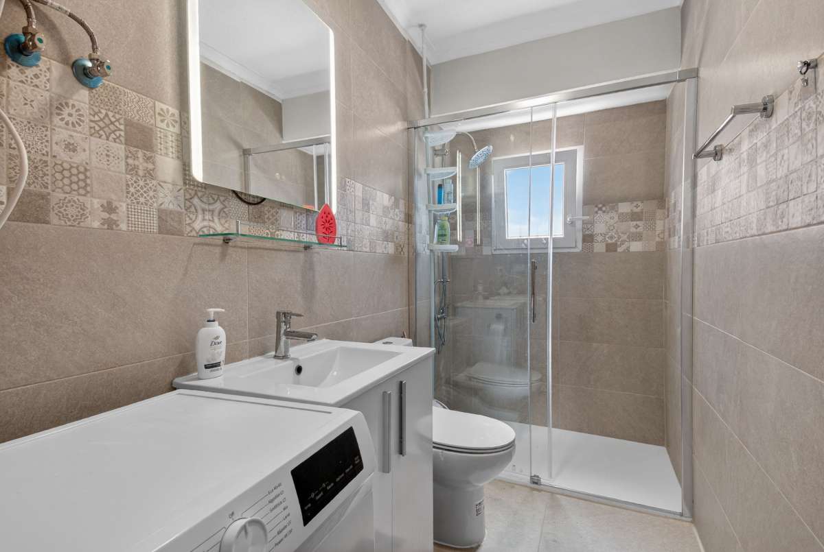 Apartment for Sale in Punta Prima, Alicante