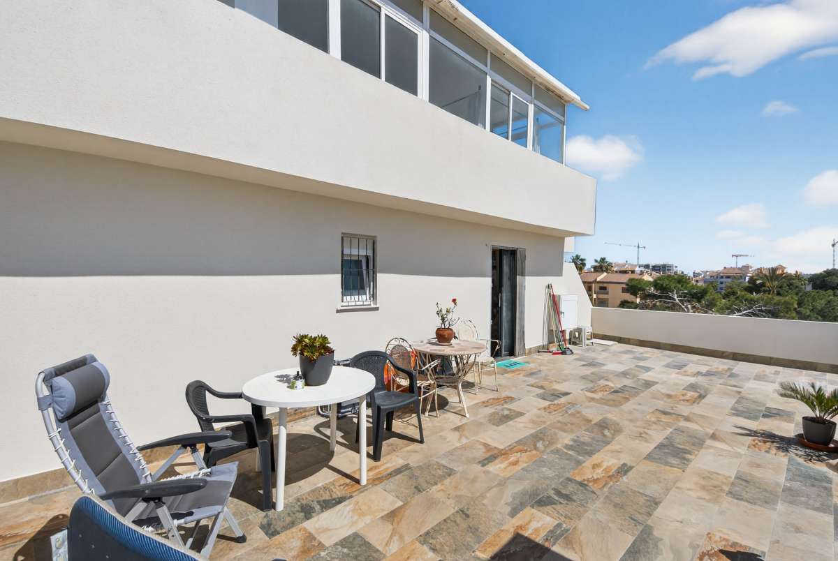 Apartment for Sale in Punta Prima, Alicante