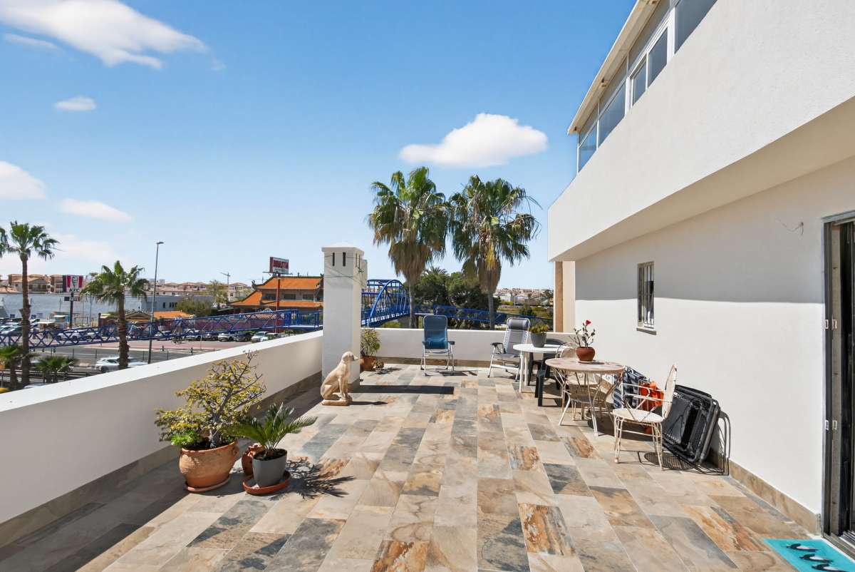 Apartment for Sale in Punta Prima, Alicante