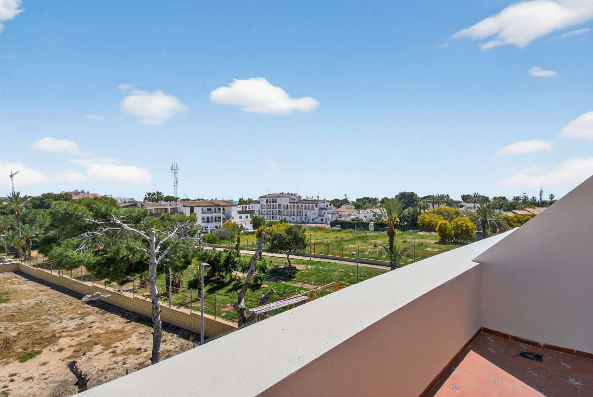 Apartment for Sale in Punta Prima, Alicante