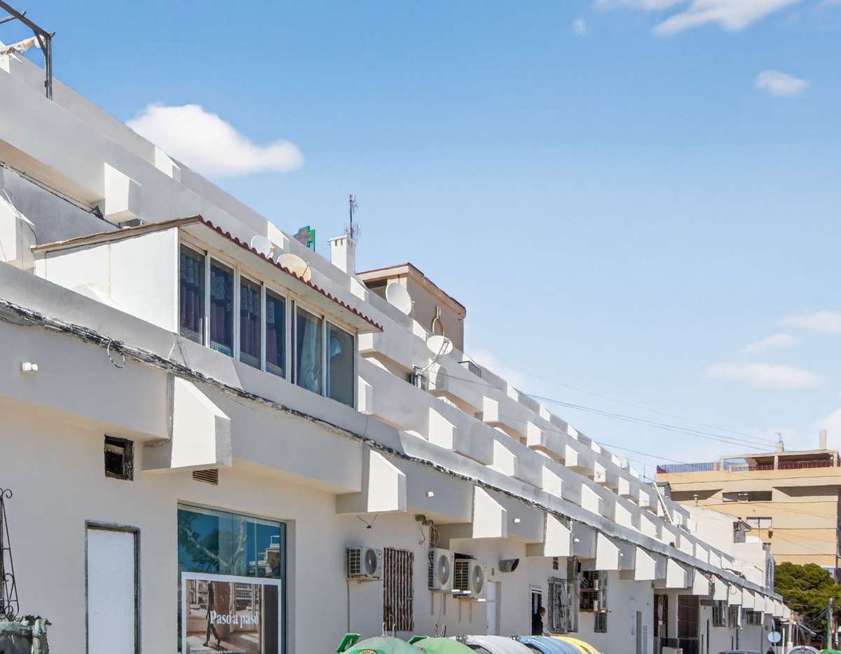 Apartment for Sale in Punta Prima, Alicante