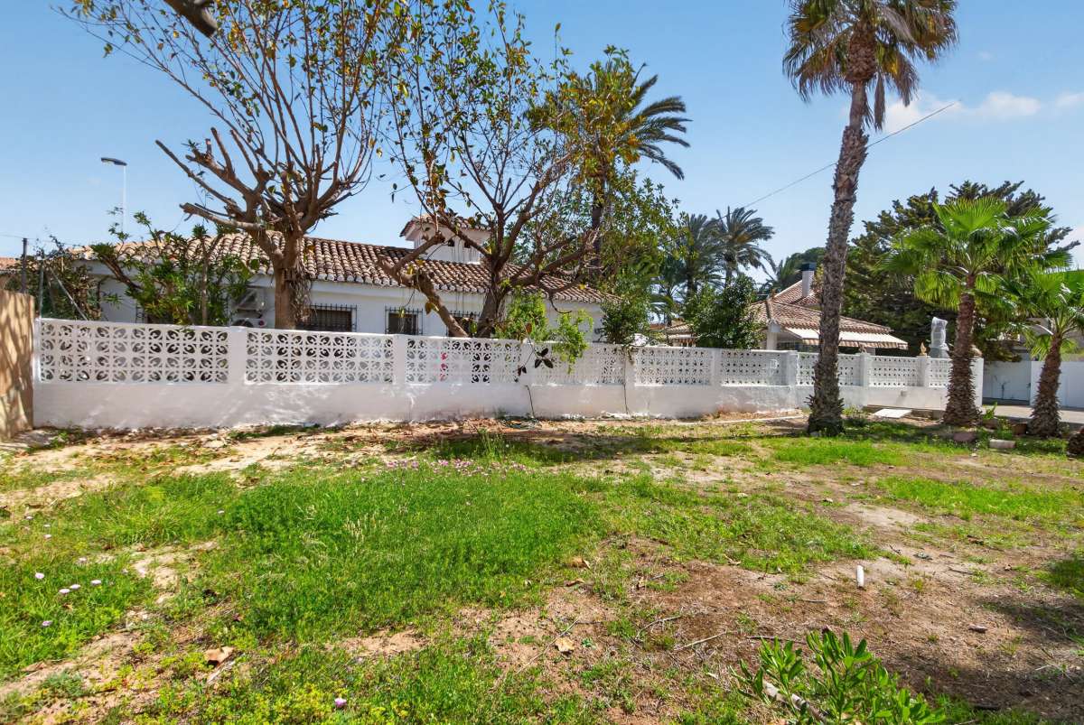 Villa for Sale in Lo Pagan, Murcia