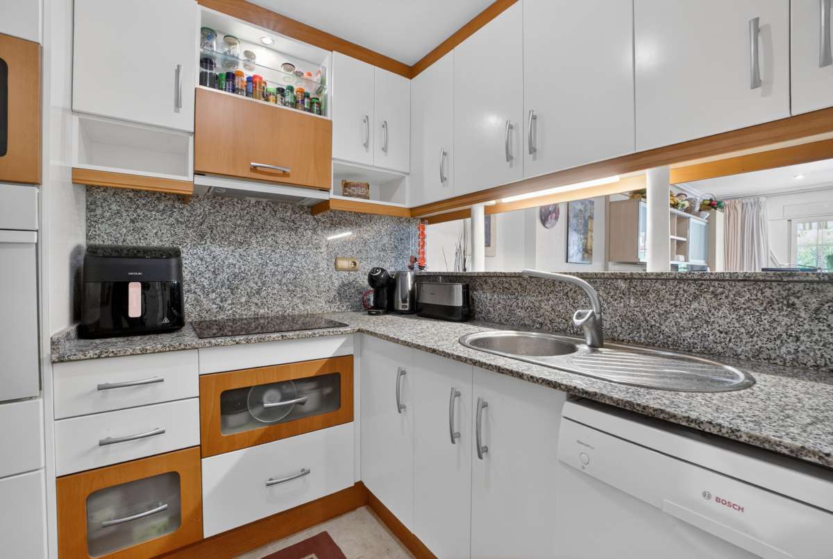 Apartment for Sale in Cabo Roig, Alicante
