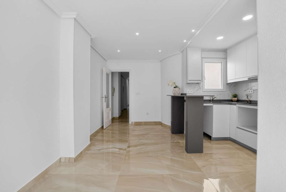 Apartment for Sale in Torrevieja, Alicante