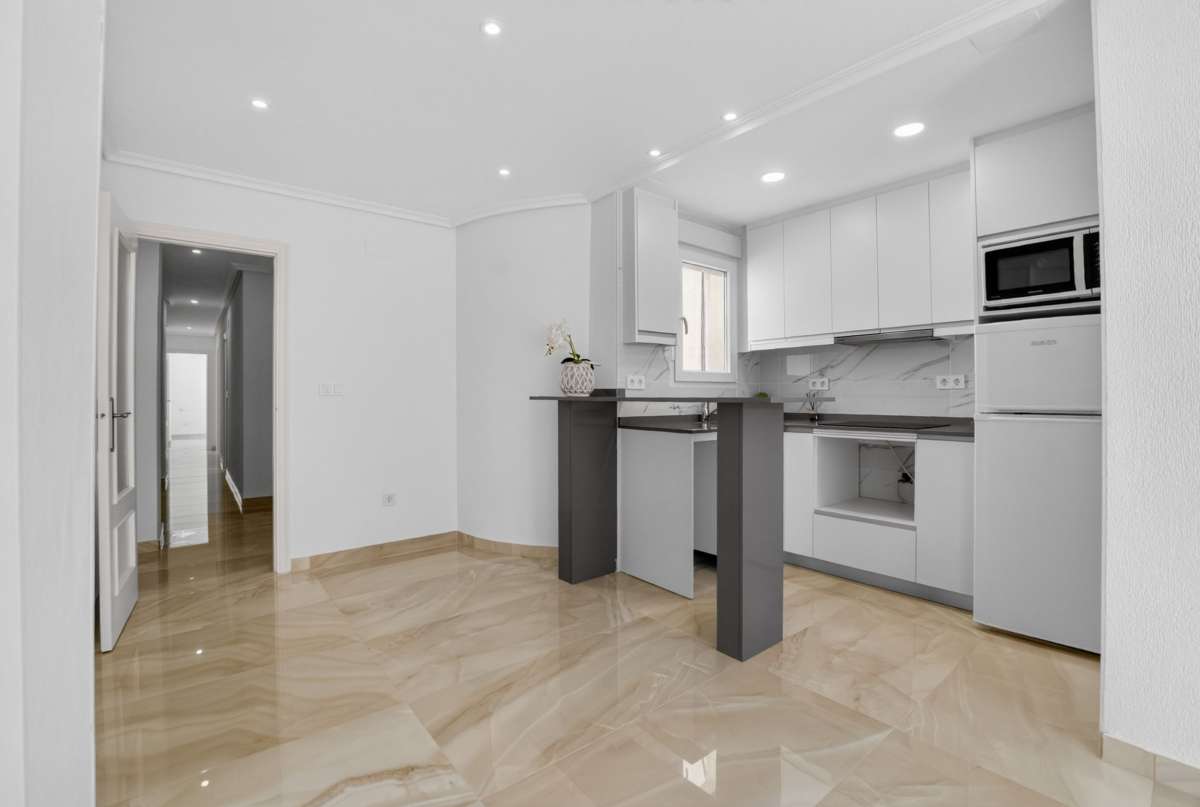 Apartment for Sale in Torrevieja, Alicante