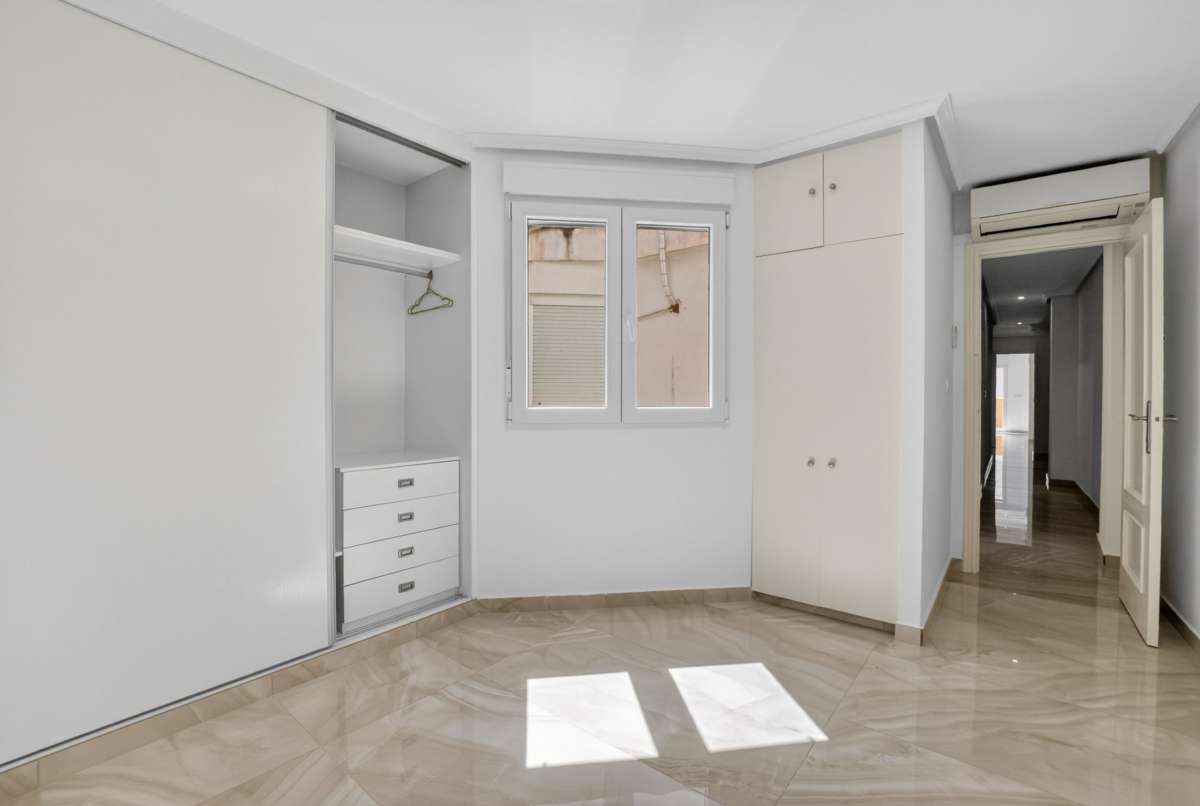 Apartment for Sale in Torrevieja, Alicante
