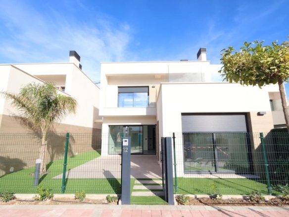 Villa for Sale in Los Alcazares, Murcia