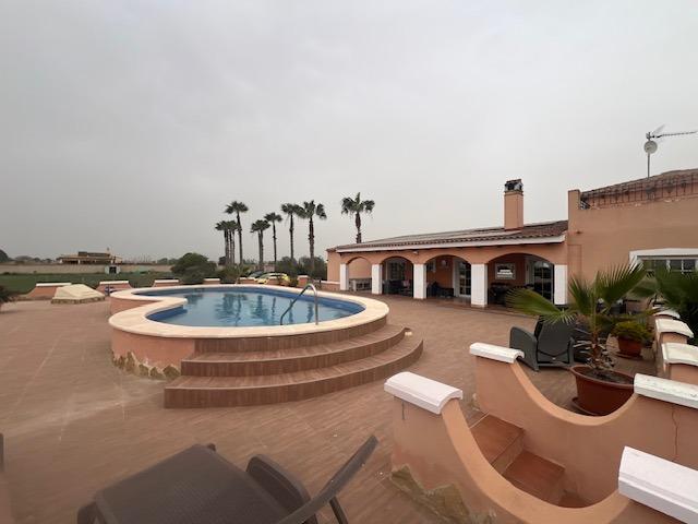 22-1 Finca for Sale in Dolores, Alicante
