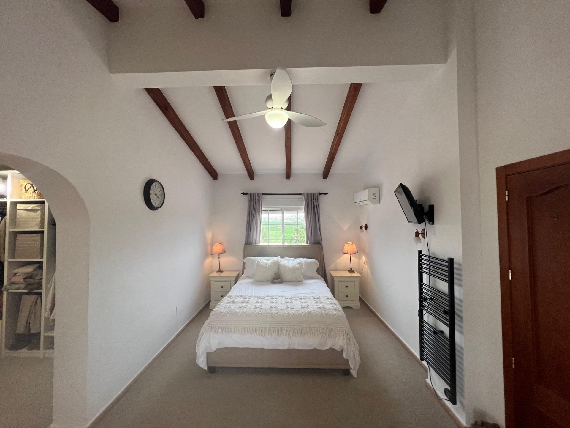 Finca for Sale in Dolores, Alicante