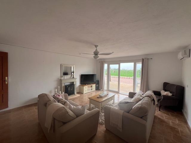Finca for Sale in Dolores, Alicante