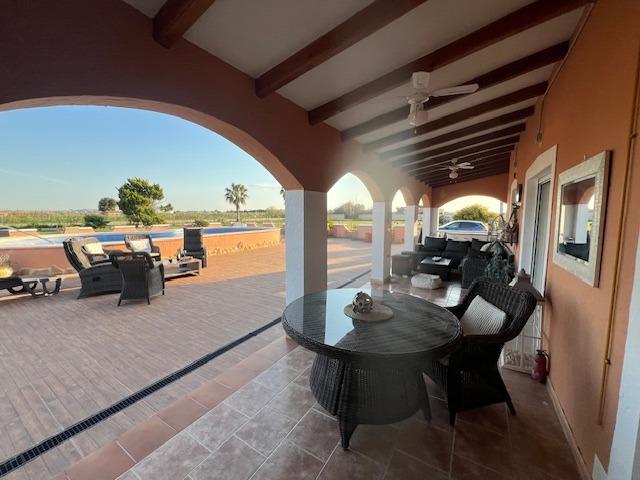 Finca for Sale in Dolores, Alicante