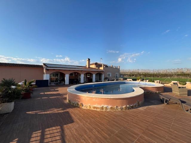 Finca for Sale in Dolores, Alicante