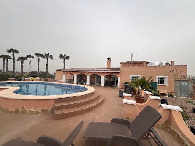Finca for Sale in Dolores, Alicante