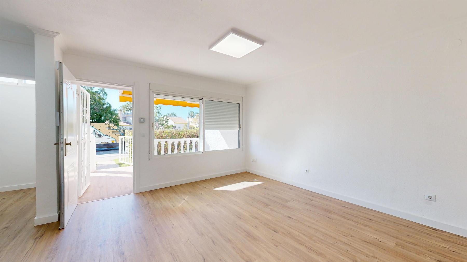 Bungalow for Sale in Orihuela Costa, Alicante