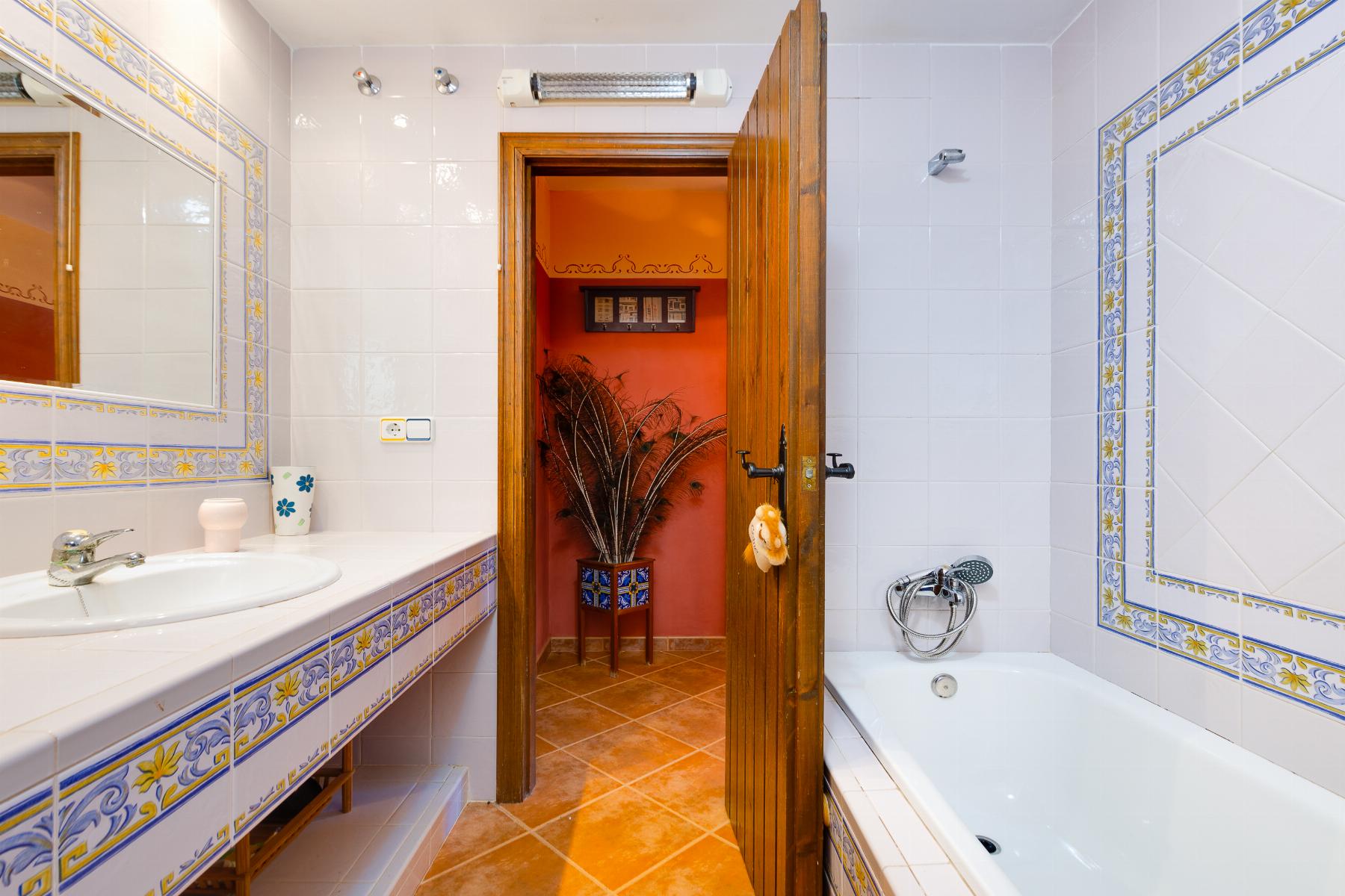 Villa for Sale in San Miguel de Salinas, Alicante