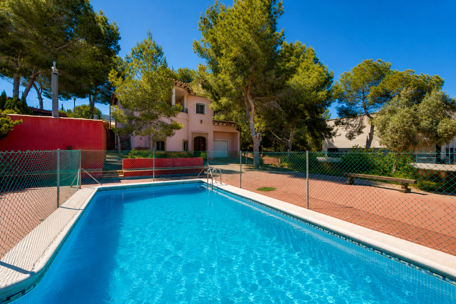 Villa for Sale in San Miguel de Salinas, Alicante